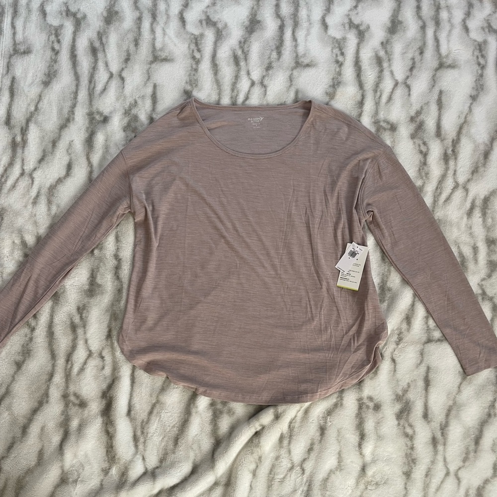 Old Navy Active Top NWT